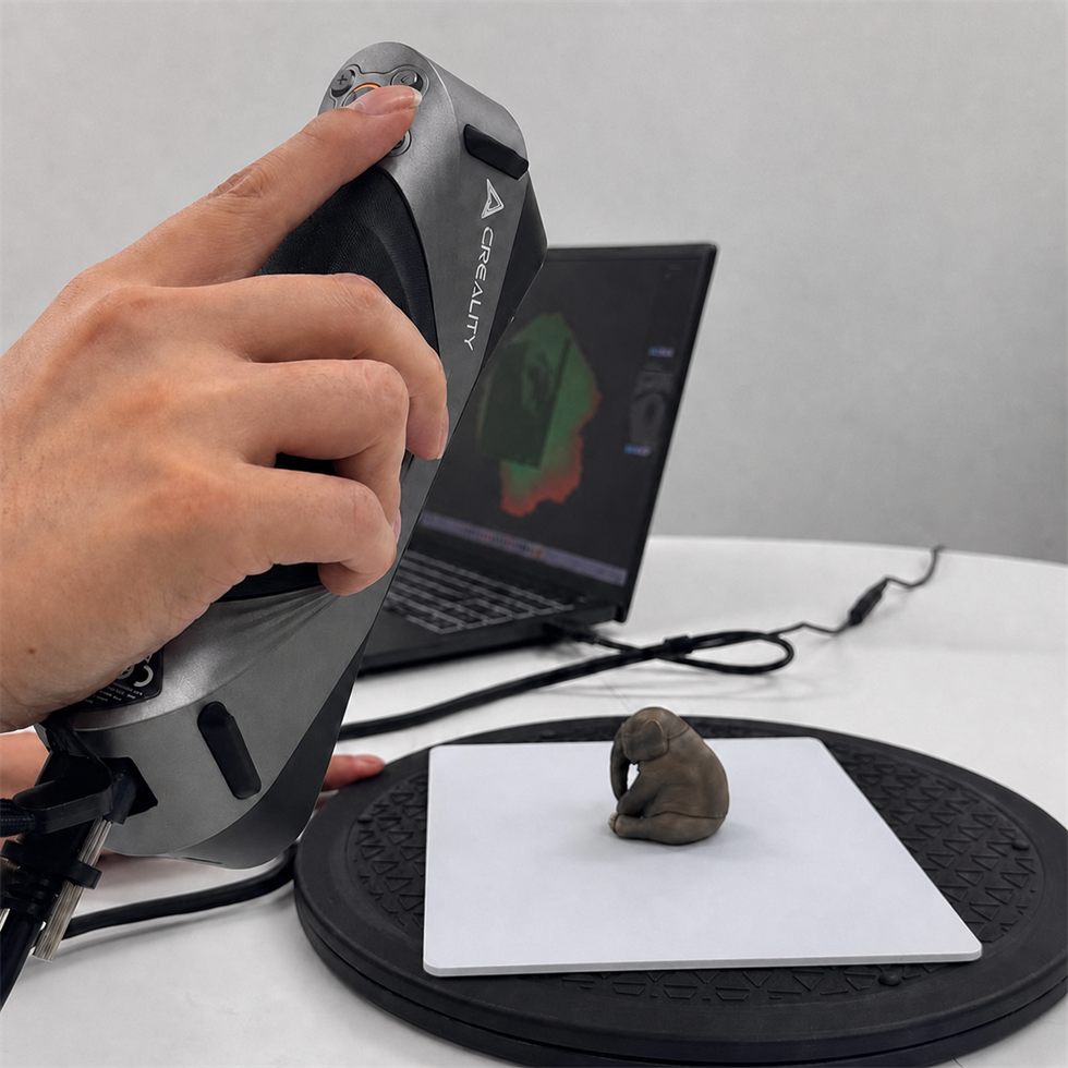 볼륨의 실물 3D 스캔 작업 장면